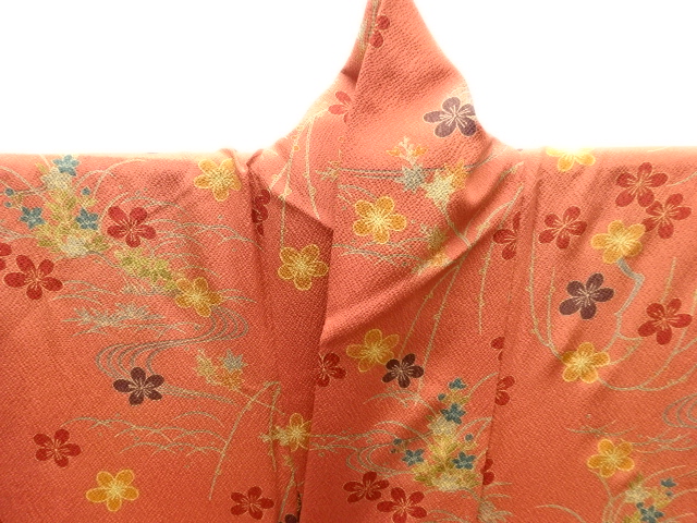  流水に草花模様小紋着物